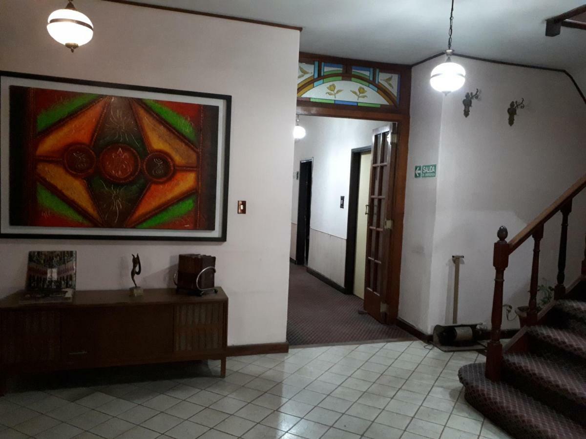Hotel Alcazar Villa María 外观 照片